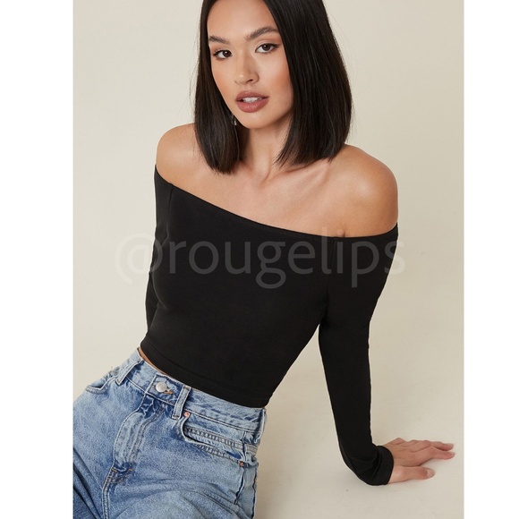 Black Off The Shoulder Long Sleeve Crop Top Fitted  Stretchy - Picture 5 of 8